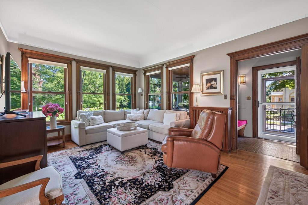 1100 Douglas Avenue, Minneapolis, MN 55403 — photo 5