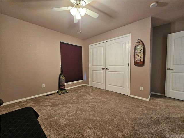 3203 Huntington Dr, Russellville, AR 72802