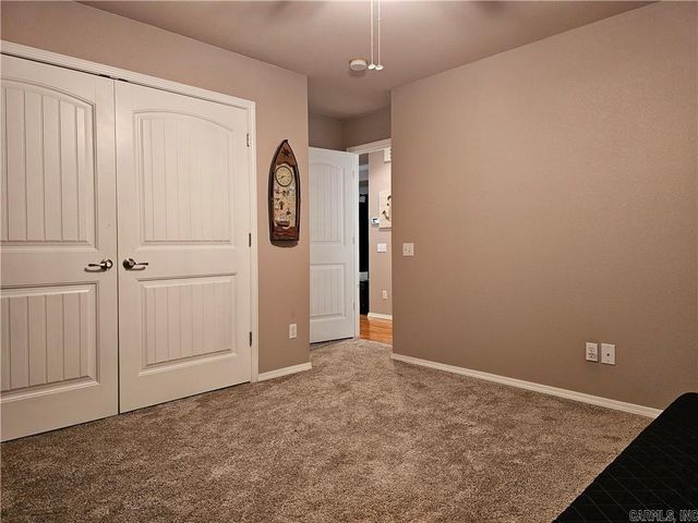 3203 Huntington Dr, Russellville, AR 72802