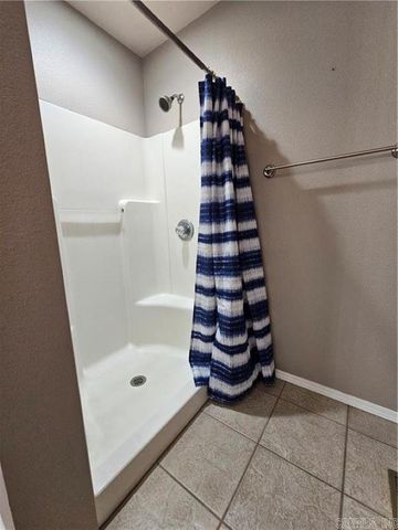 3203 Huntington Dr, Russellville, AR 72802