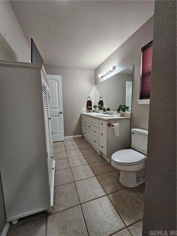 3203 Huntington Dr, Russellville, AR 72802