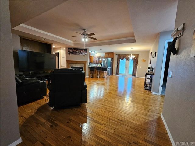 3203 Huntington Dr, Russellville, AR 72802