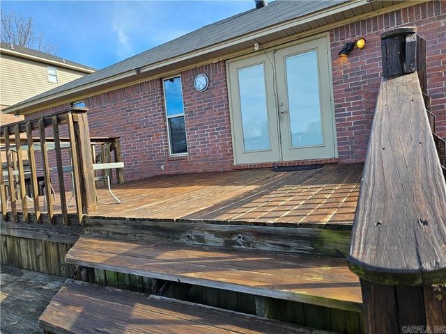 3203 Huntington Dr, Russellville, AR 72802