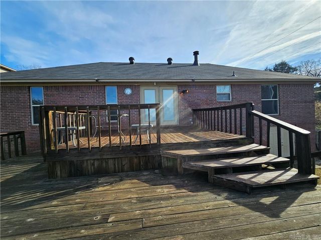 3203 Huntington Dr, Russellville, AR 72802