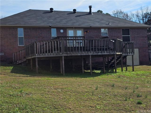 3203 Huntington Dr, Russellville, AR 72802