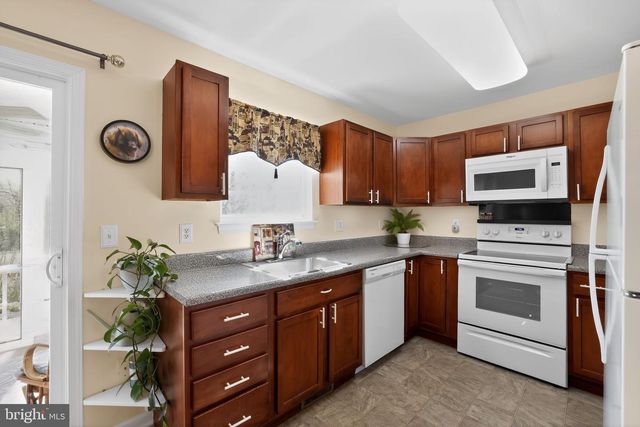 32 SALERNO DR, Smyrna, DE 19977