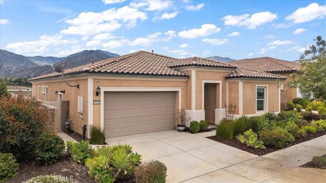 24681 Overlook Drive, Corona, CA 92883