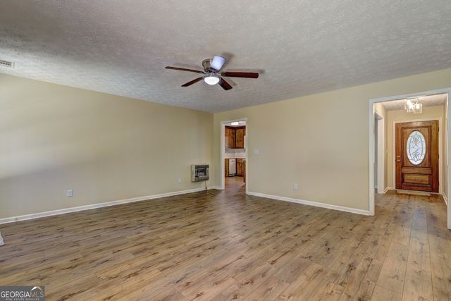 586 Higgins Road, Jackson, GA 30233