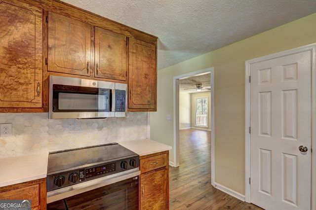 586 Higgins Road, Jackson, GA 30233