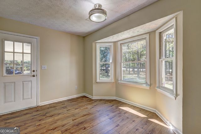 586 Higgins Road, Jackson, GA 30233