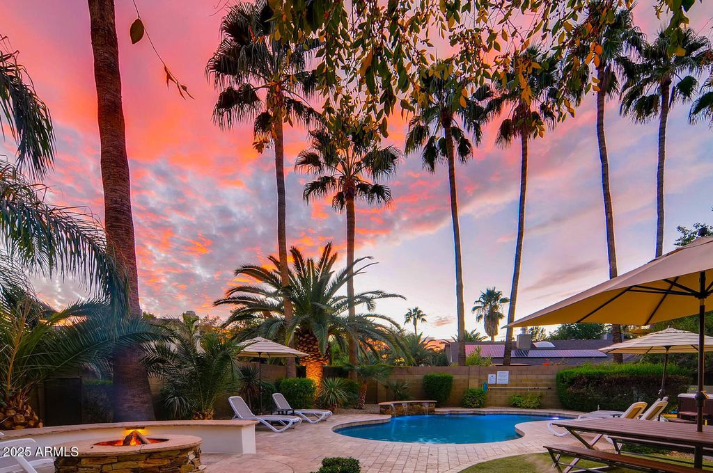 Image 1 of property listing at 6521 E BEVERLY Lane, Scottsdale, AZ 85254
