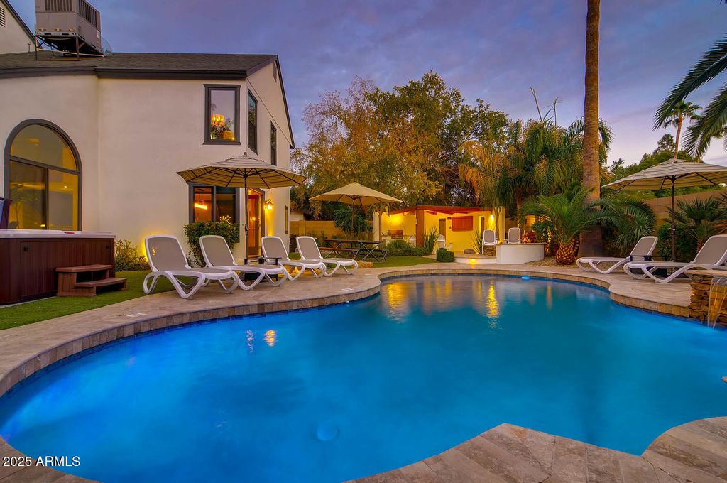 Image 32 of property listing at 6521 E BEVERLY Lane, Scottsdale, AZ 85254