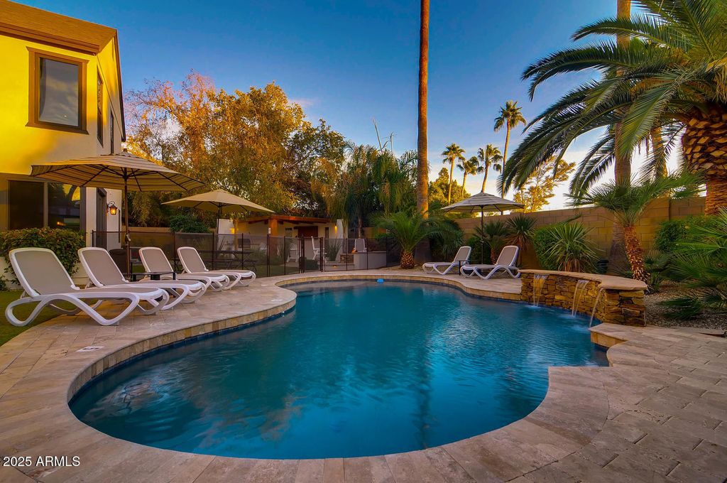 Image 33 of property listing at 6521 E BEVERLY Lane, Scottsdale, AZ 85254