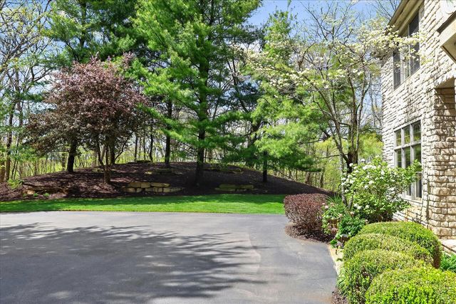 5069 Mountain Ridge Drive, Ada, MI 49301