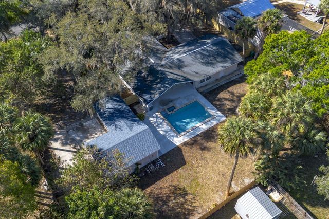 1300 Tumblin Kling Road, Fort Pierce, FL 34982