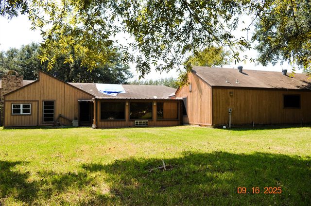 230 Mallard Point, Livingston, TX 77351