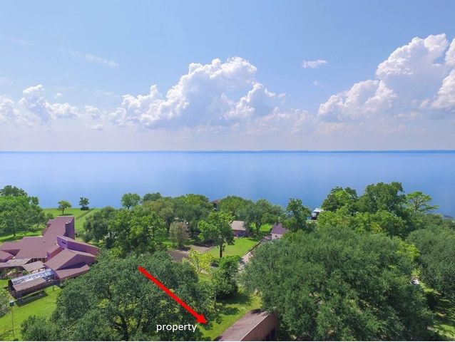 230 Mallard Point, Livingston, TX 77351