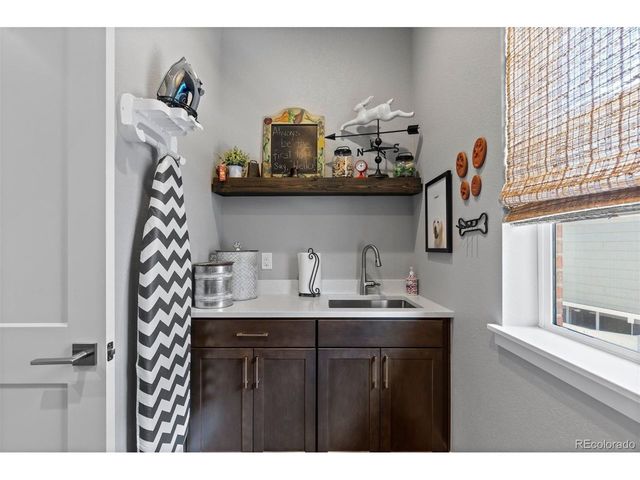 2111 Rim Ridge Dr, Castle Pines, CO 80108