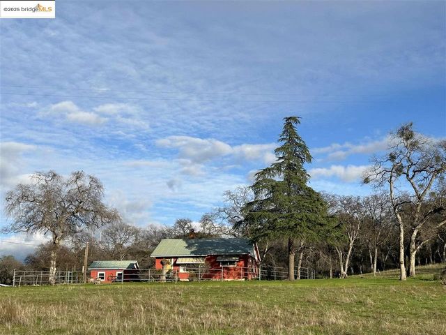 15653 Hwy 108, Jamestown, CA 95327