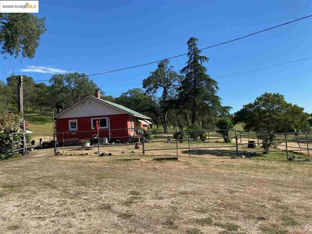 15653 Hwy 108, Jamestown, CA 95327
