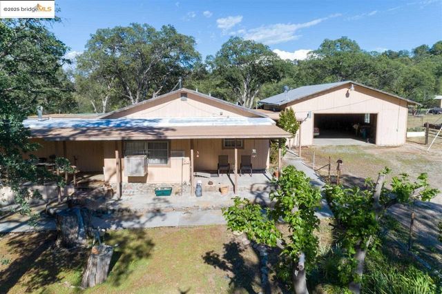 15653 Hwy 108, Jamestown, CA 95327