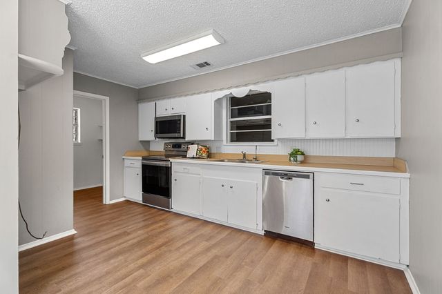 685 Sides Circle, Canton, TX 75103