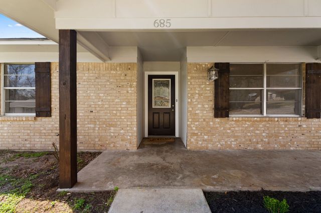 685 Sides Circle, Canton, TX 75103