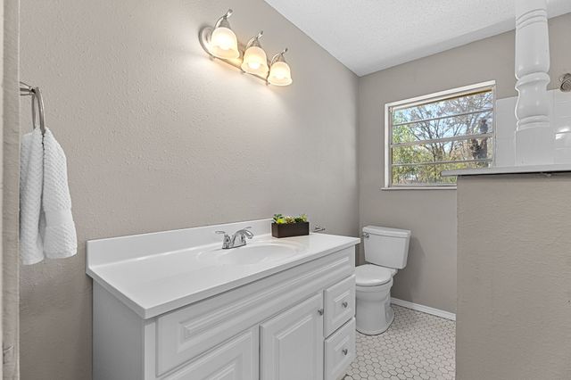 685 Sides Circle, Canton, TX 75103
