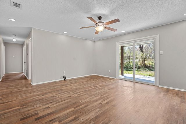 685 Sides Circle, Canton, TX 75103