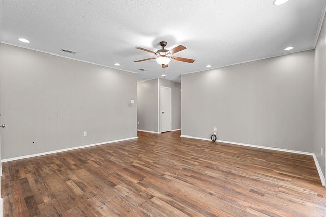685 Sides Circle, Canton, TX 75103