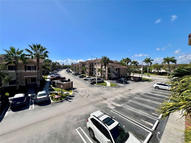 22301 SW 88th Pl 304-3, Cutler Bay, FL 33190