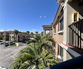 22301 SW 88th Pl 304-3, Cutler Bay, FL 33190