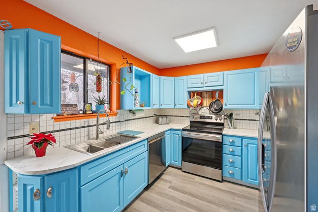 2409 W HARDROCK DR, Taylorsville, UT 84129