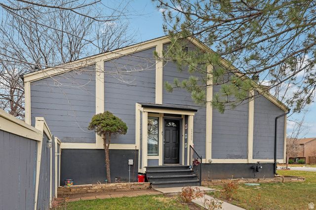 2409 W HARDROCK DR, Taylorsville, UT 84129