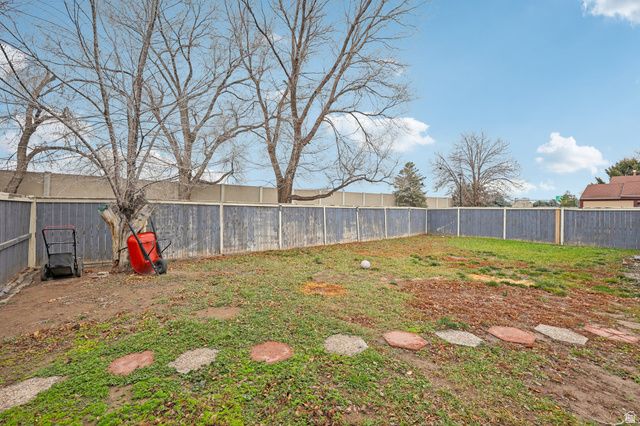 2409 W HARDROCK DR, Taylorsville, UT 84129