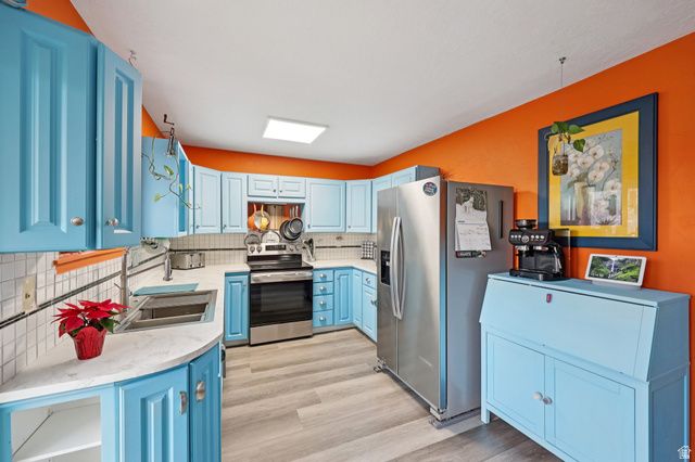 2409 W HARDROCK DR, Taylorsville, UT 84129