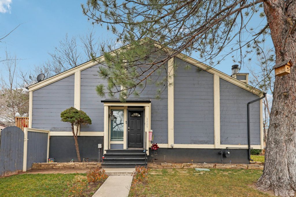 2409 W HARDROCK DR, Taylorsville, UT 84129