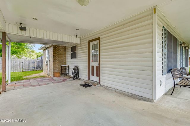 112 Ruffian Drive, Carencro, LA 70520