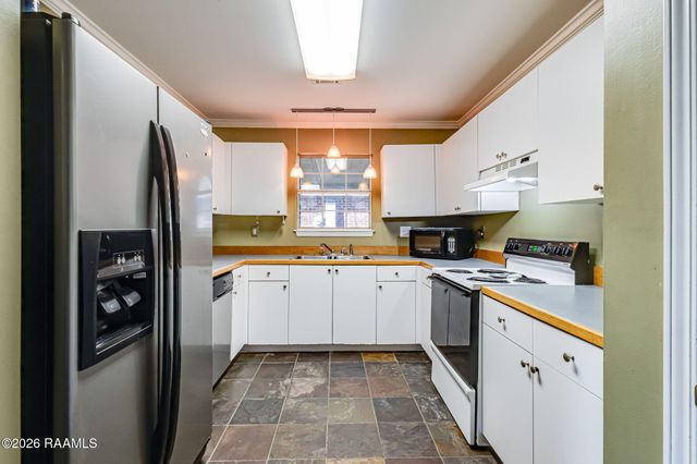 112 Ruffian Drive, Carencro, LA 70520