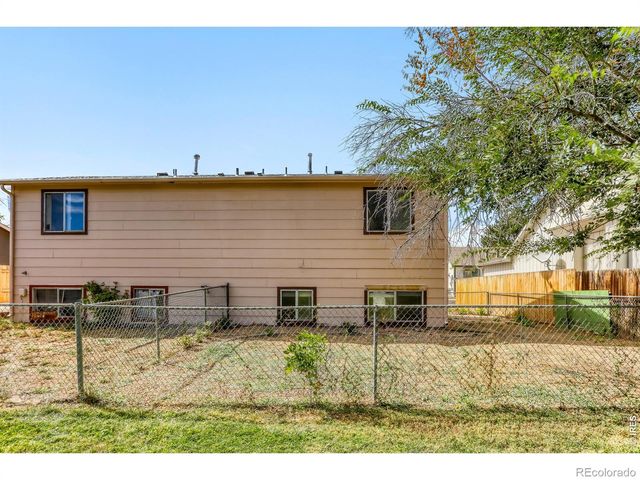 2026 Lincoln Street, Longmont, CO 80501