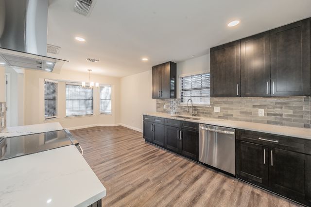 227 Norwich Drive, Hurst, TX 76054