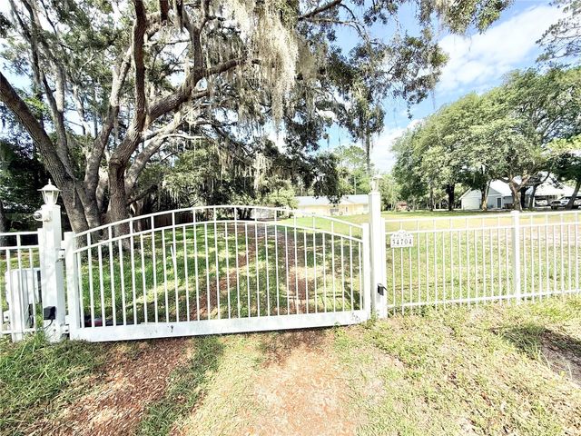 34704 RADIO ROAD, Leesburg, FL 34788