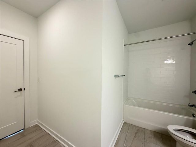 525 Parkway Drive NE 417, Atlanta, GA 30308