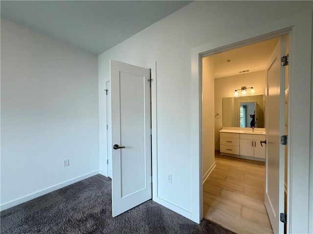 525 Parkway Drive NE 417, Atlanta, GA 30308