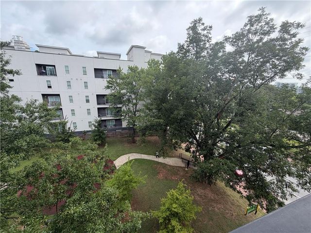 525 Parkway Drive NE 417, Atlanta, GA 30308