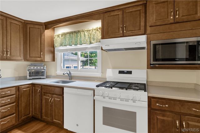 56 LaBelle Terrace, Amherst, NY 14228