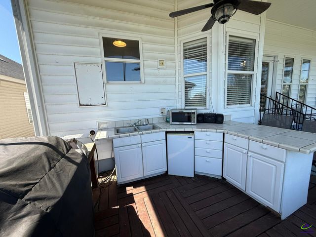 123 Newport Island, Centerville, GA 31028