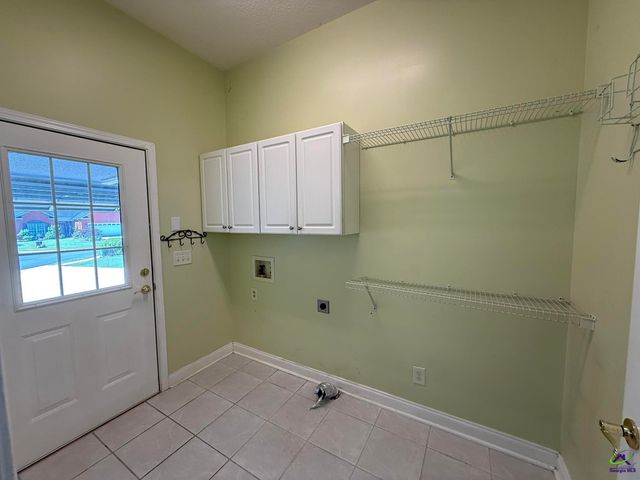123 Newport Island, Centerville, GA 31028