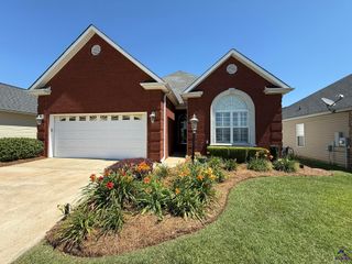 123 Newport Island, Centerville, GA 31028