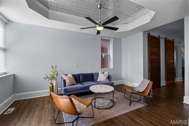 4716 Olive Street, St Louis, MO 63108